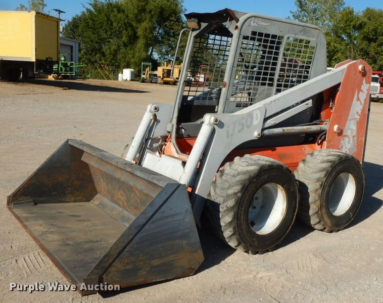 image for item HF9397 2001 Scat Track 1750D  skid steer loader