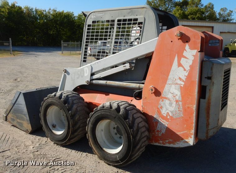 image for item HF9397 2001 Scat Track 1750D  skid steer loader