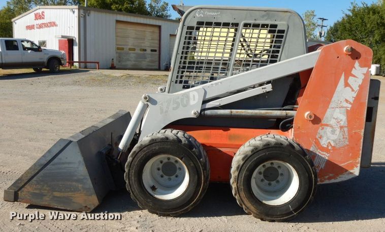 image for item HF9397 2001 Scat Track 1750D  skid steer loader
