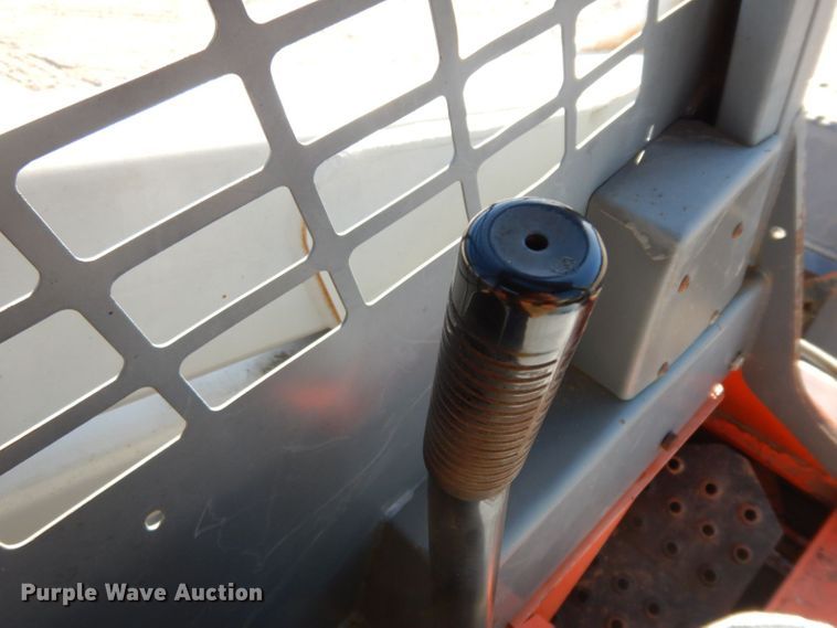 image for item HF9397 2001 Scat Track 1750D  skid steer loader