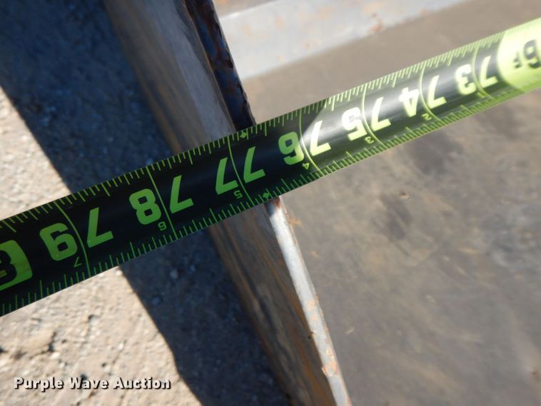 image for item HF9397 2001 Scat Track 1750D  skid steer loader