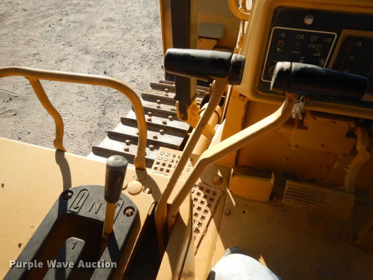 image for item HF9398 1989 Caterpillar D5H LGP  dozer