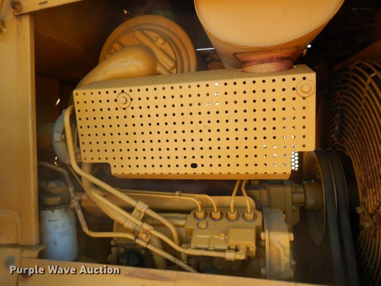 image for item HF9398 1989 Caterpillar D5H LGP  dozer