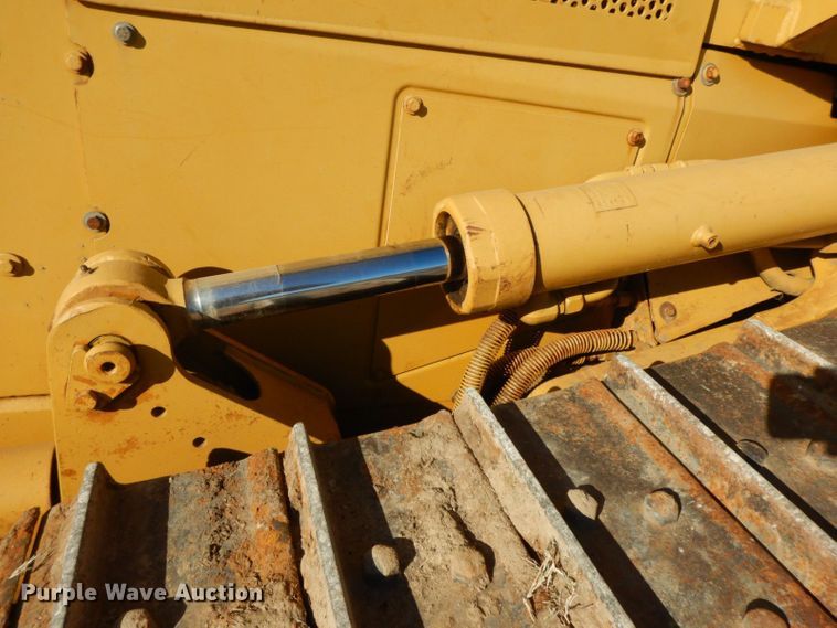 image for item HF9398 1989 Caterpillar D5H LGP  dozer