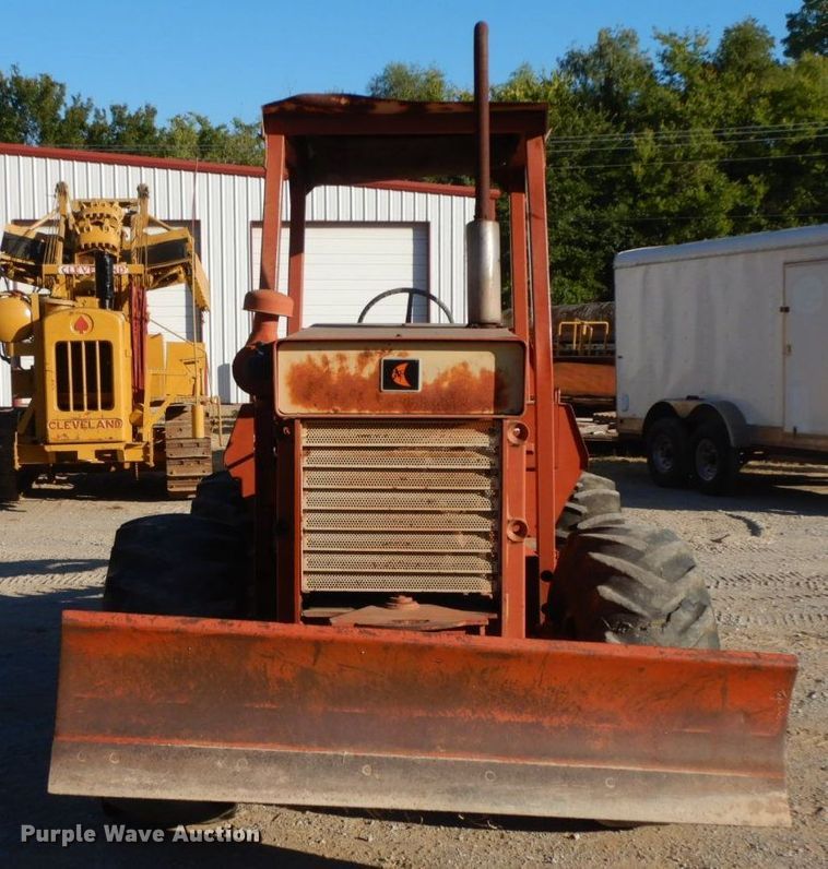image for item HF9404 1981 Ditch Witch 6510  trencher