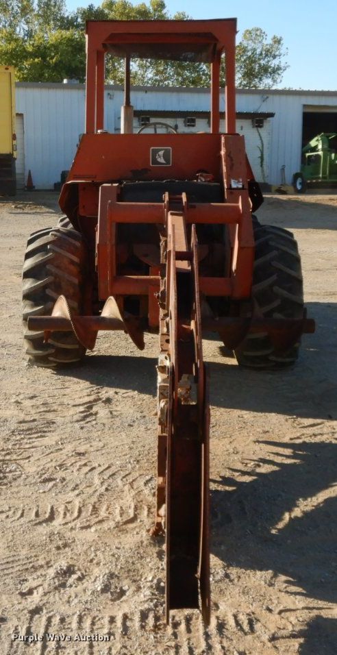 image for item HF9404 1981 Ditch Witch 6510  trencher
