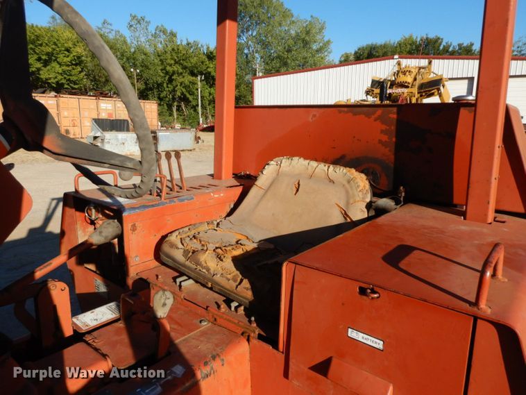 image for item HF9404 1981 Ditch Witch 6510  trencher