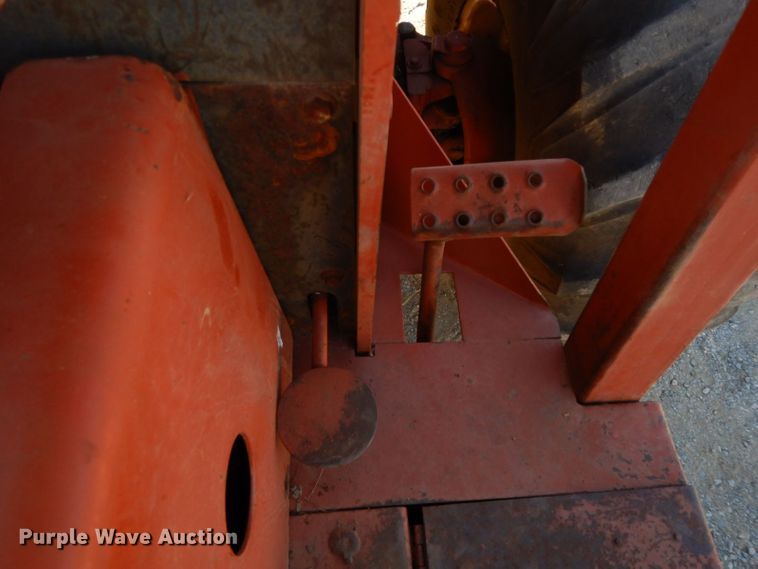 image for item HF9404 1981 Ditch Witch 6510  trencher