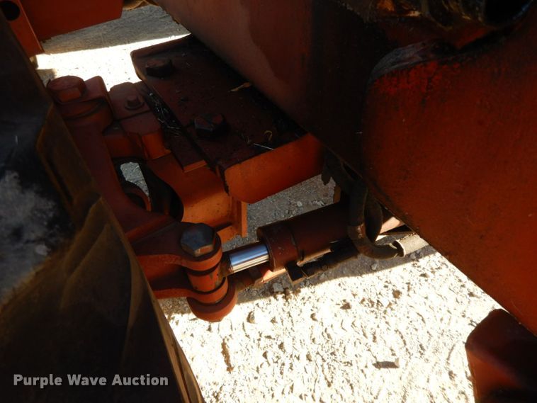 image for item HF9404 1981 Ditch Witch 6510  trencher