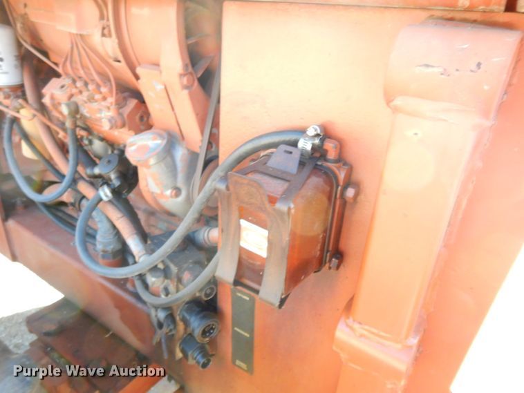 image for item HF9404 1981 Ditch Witch 6510  trencher