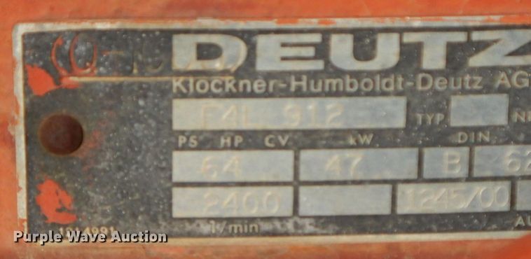 image for item HF9404 1981 Ditch Witch 6510  trencher