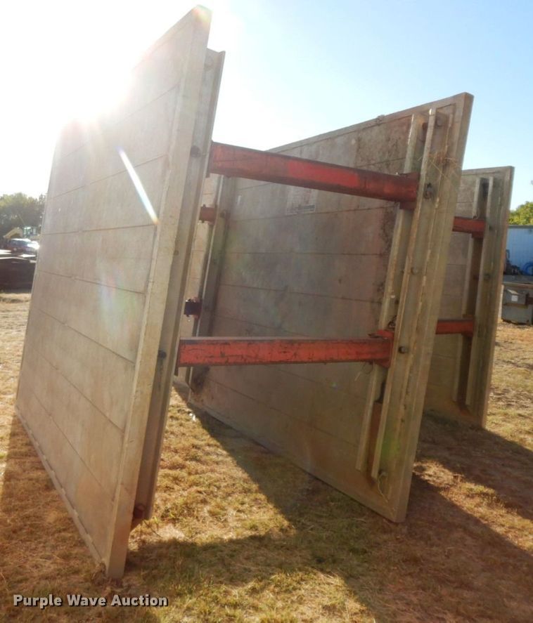 image for item HF9405 (2) Speed Shore APS-0810 trench boxes