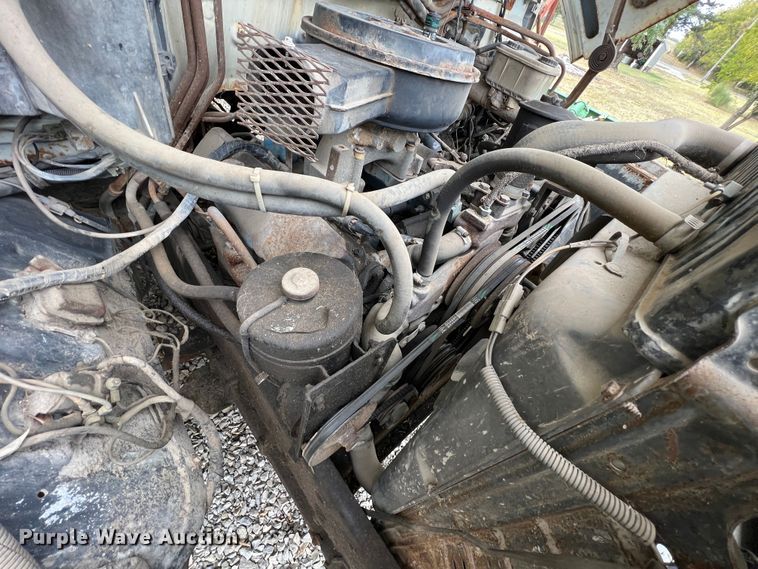 image for item HX9943 1985 Ford F600  dump truck