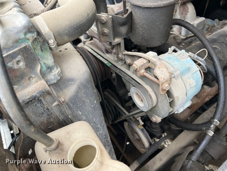 image for item HX9943 1985 Ford F600  dump truck