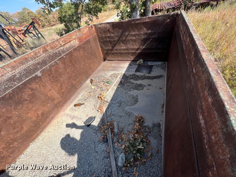 image for item HX9975 Steel dump bed