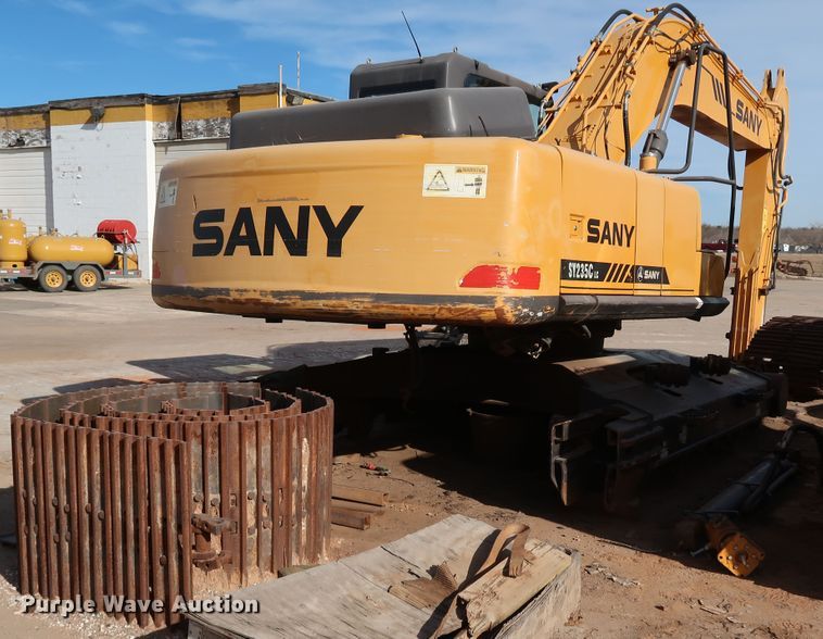 image for item IY9010 2016 Sany SY235C-LC  excavator