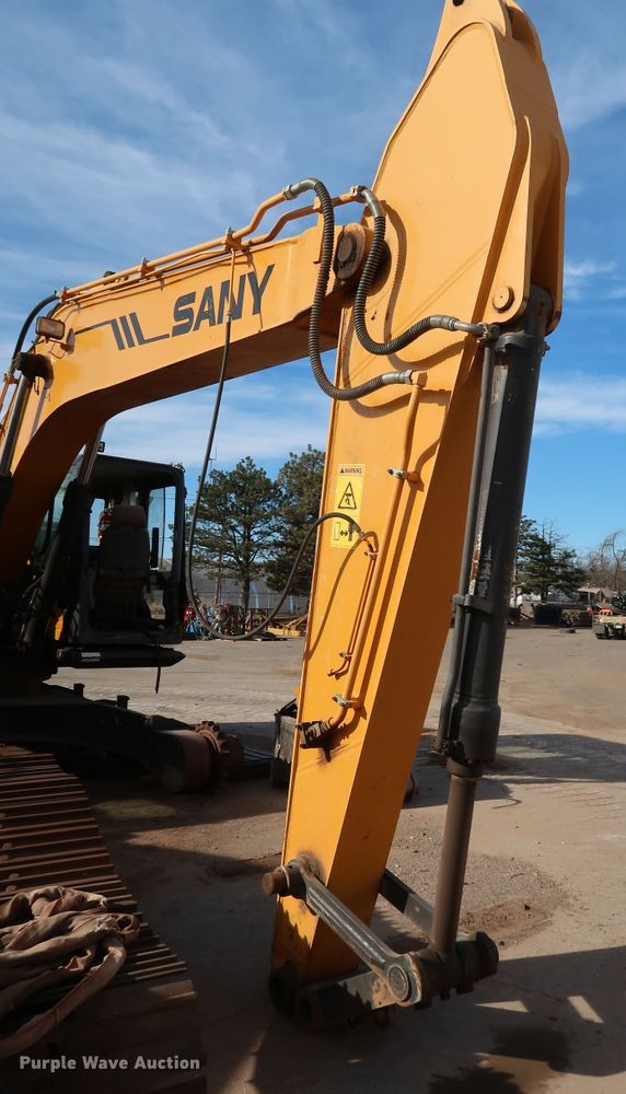 image for item IY9010 2016 Sany SY235C-LC  excavator