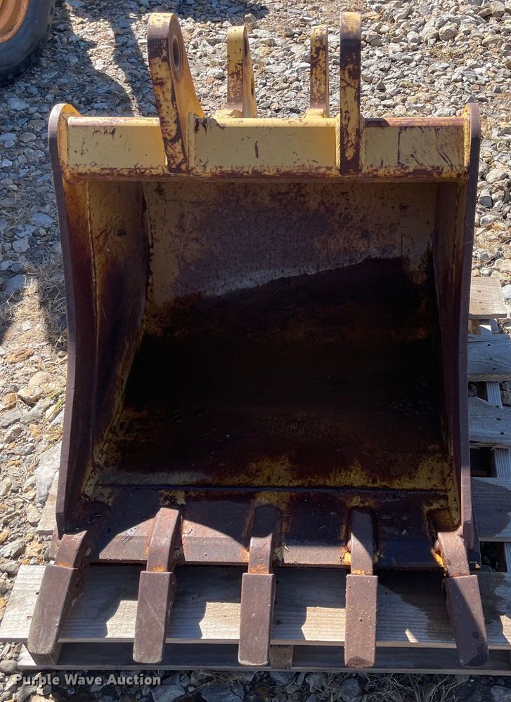 image for item JD9228 Woods  backhoe bucket