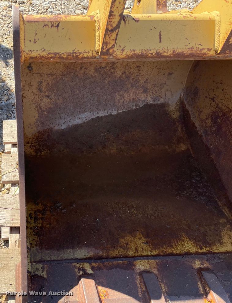 image for item JD9228 Woods  backhoe bucket