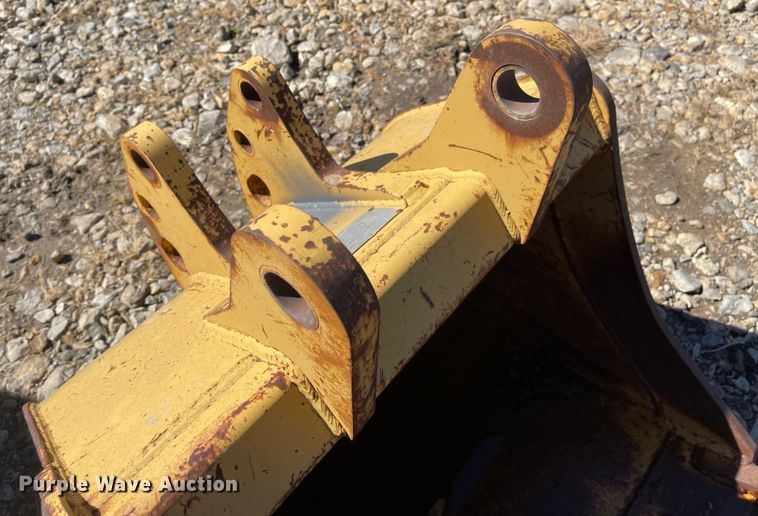 image for item JD9228 Woods  backhoe bucket