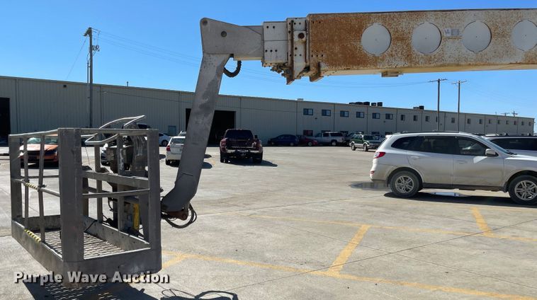 image for item JD9232 Snorkel TB126J  boom lift