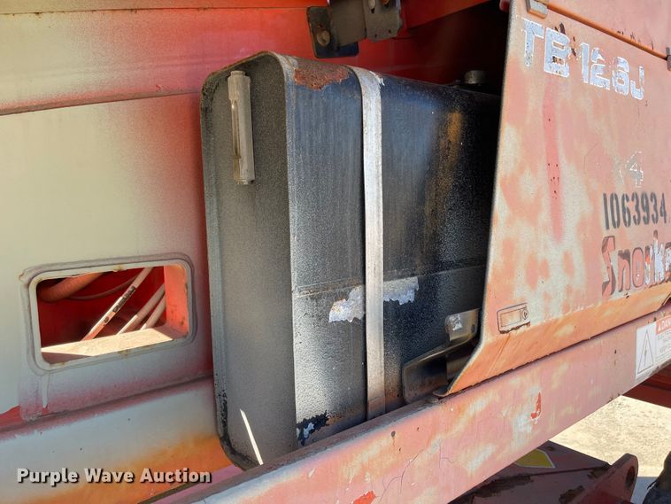 image for item JD9232 Snorkel TB126J  boom lift