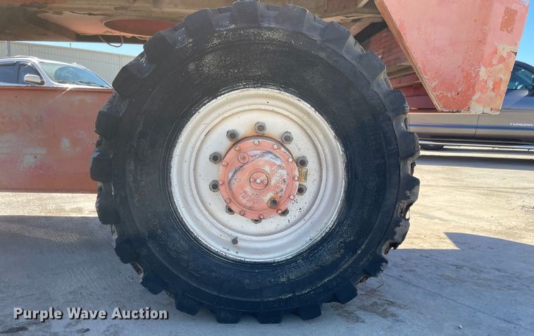 image for item JD9232 Snorkel TB126J  boom lift