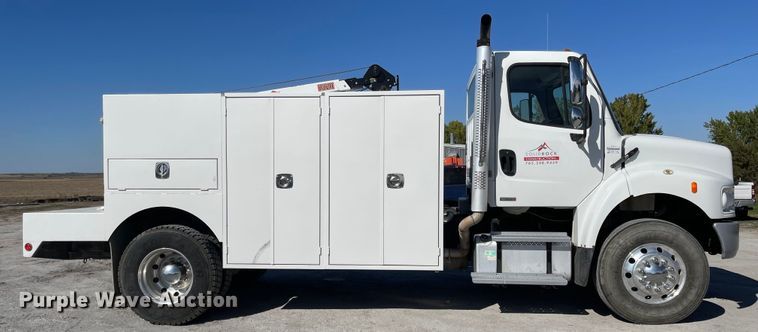 image for item JD9251 2010 Freightliner Business Class M2  utility / service truck