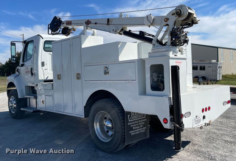 image for item JD9251 2010 Freightliner Business Class M2  utility / service truck