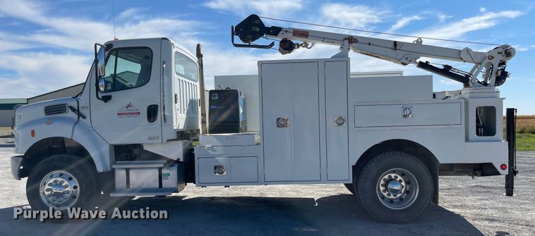 image for item JD9251 2010 Freightliner Business Class M2  utility / service truck