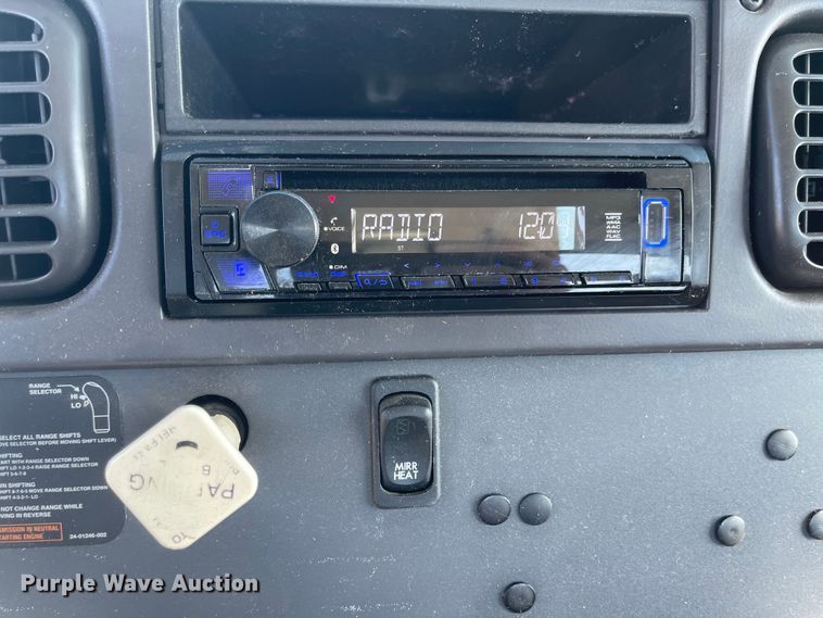 image for item JD9251 2010 Freightliner Business Class M2  utility / service truck