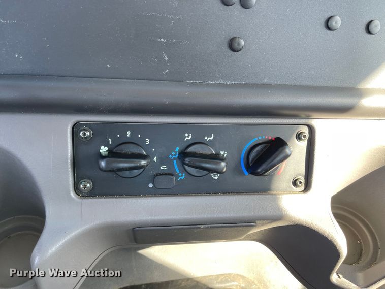 image for item JD9251 2010 Freightliner Business Class M2  utility / service truck