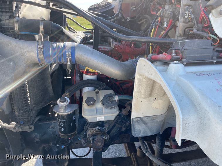 image for item JD9251 2010 Freightliner Business Class M2  utility / service truck