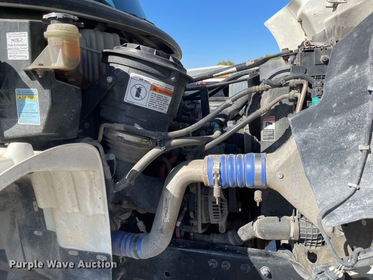 image for item JD9251 2010 Freightliner Business Class M2  utility / service truck