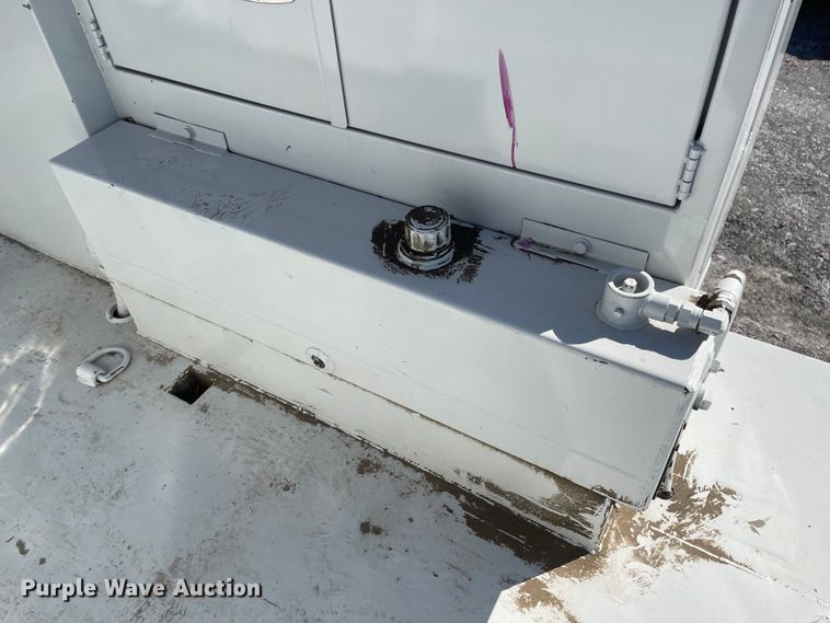 image for item JD9251 2010 Freightliner Business Class M2  utility / service truck