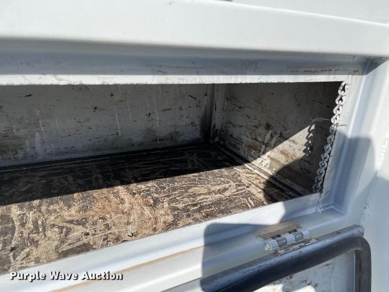 image for item JD9251 2010 Freightliner Business Class M2  utility / service truck