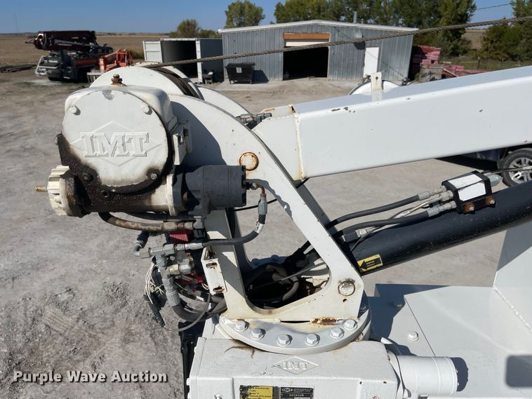 image for item JD9251 2010 Freightliner Business Class M2  utility / service truck