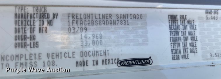 image for item JD9251 2010 Freightliner Business Class M2  utility / service truck