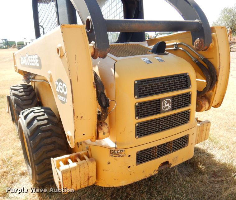 image for item JJ9662 2004 John Deere 260 Series II  skid steer loader