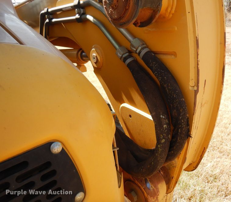 image for item JJ9662 2004 John Deere 260 Series II  skid steer loader