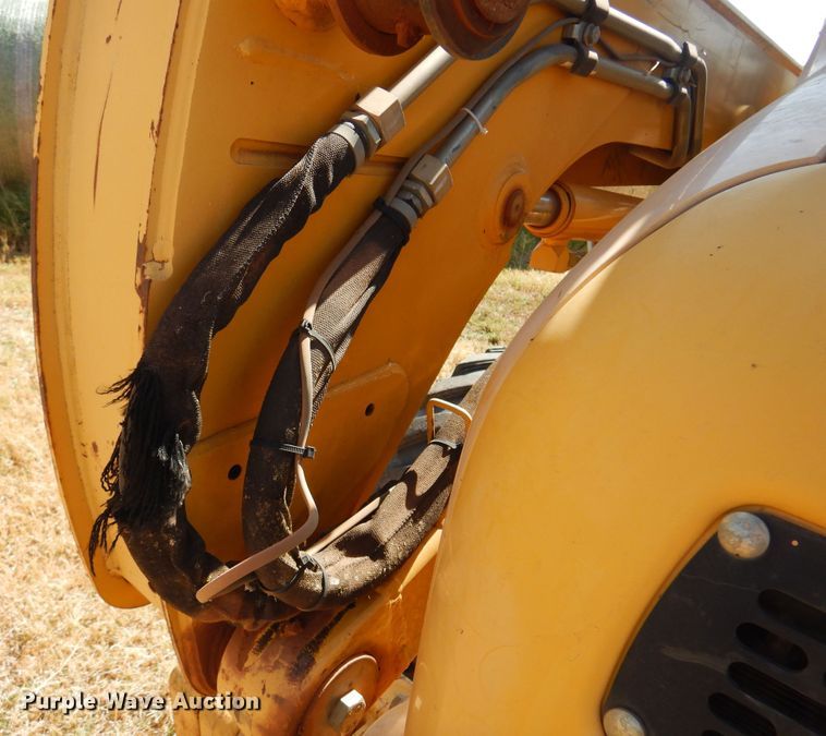 image for item JJ9662 2004 John Deere 260 Series II  skid steer loader