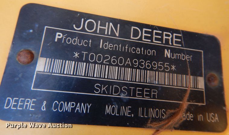 image for item JJ9662 2004 John Deere 260 Series II  skid steer loader