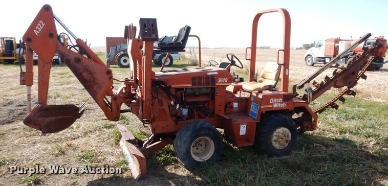 image for item JL9869 1999 Ditch Witch 3610  trencher