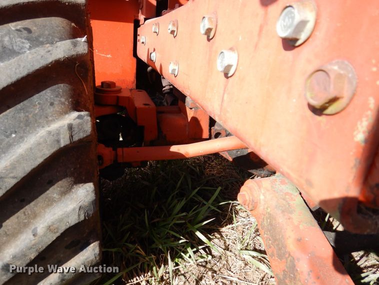 image for item JL9869 1999 Ditch Witch 3610  trencher