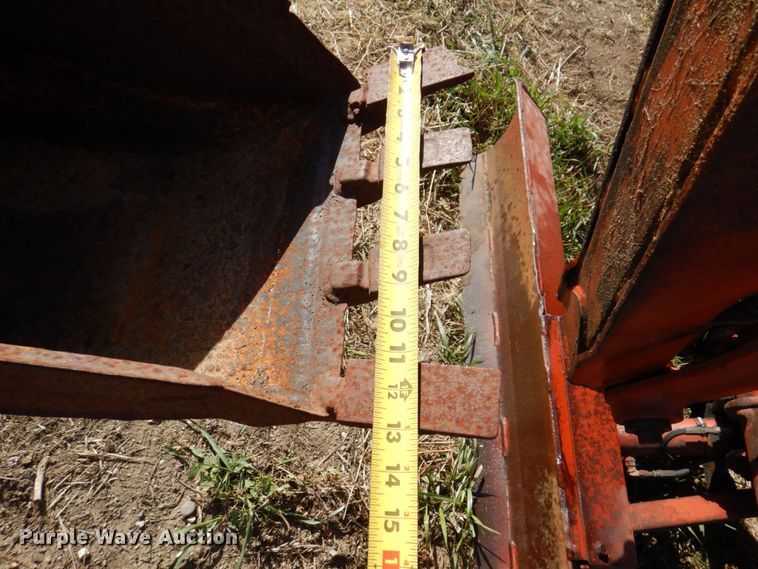 image for item JL9869 1999 Ditch Witch 3610  trencher