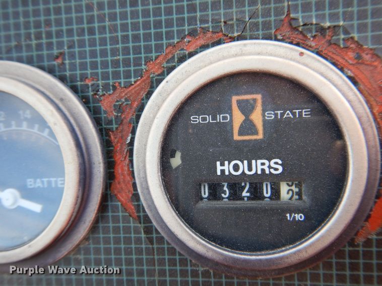 image for item JL9869 1999 Ditch Witch 3610  trencher