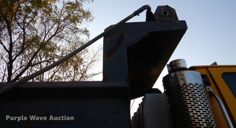 image for item JL9874 Godwin EL160520206  dump bed