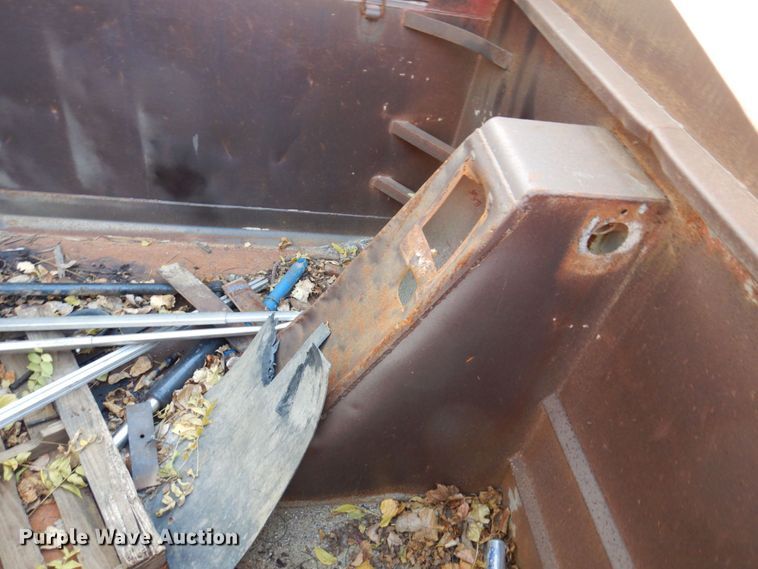 image for item JL9875 Dump bed