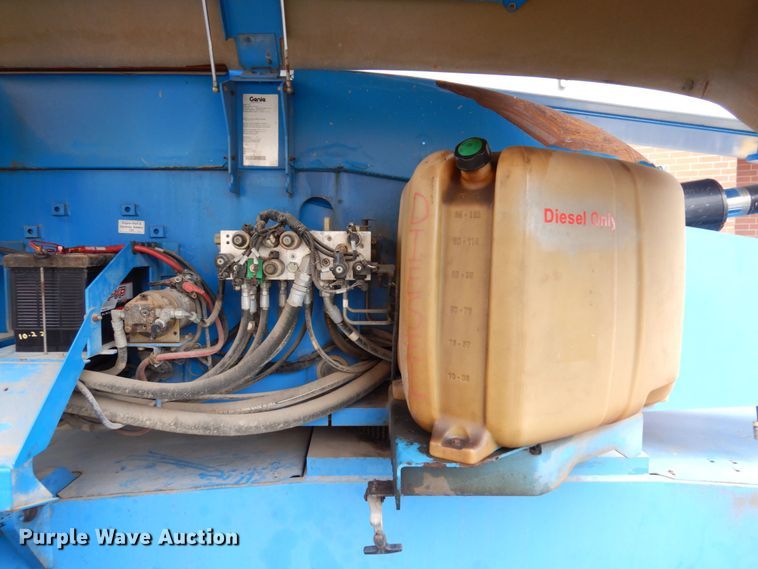 image for item JL9880 2008 Genie S-85  boom lift