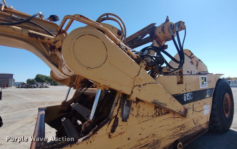 image for item JR9401 1996 Caterpillar 615C Series II  elevating scraper